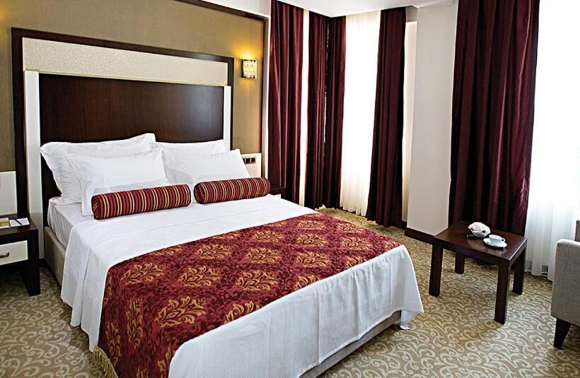 غرفة قياسية, Lavin Hotel & Spa