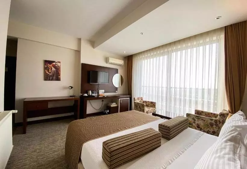 اتاق استاندارد یک نفره, Lavin Hotel & Spa