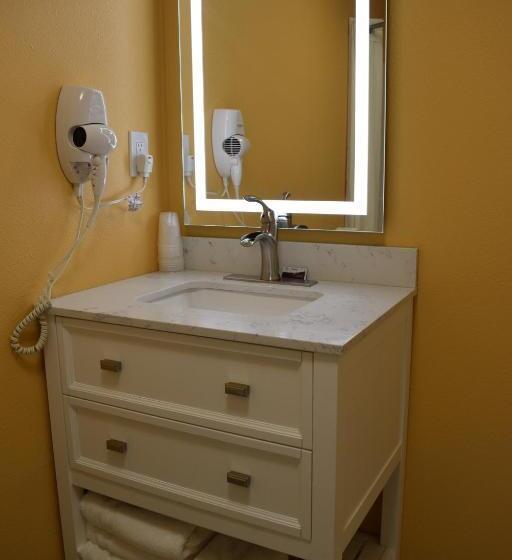 Family Suite, Dew Drop Inn