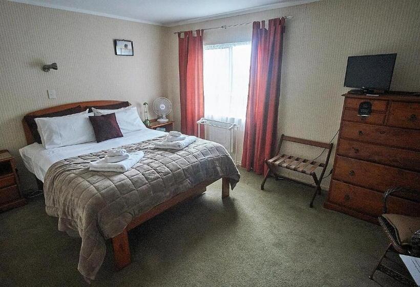 غرفة قياسية حمام مشترك, Applaud Bnb