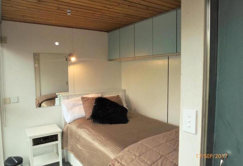 غرفة أساسية فردية, Applaud Bnb