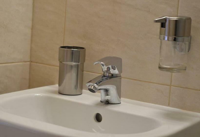 اتاق استاندارد, Liepa