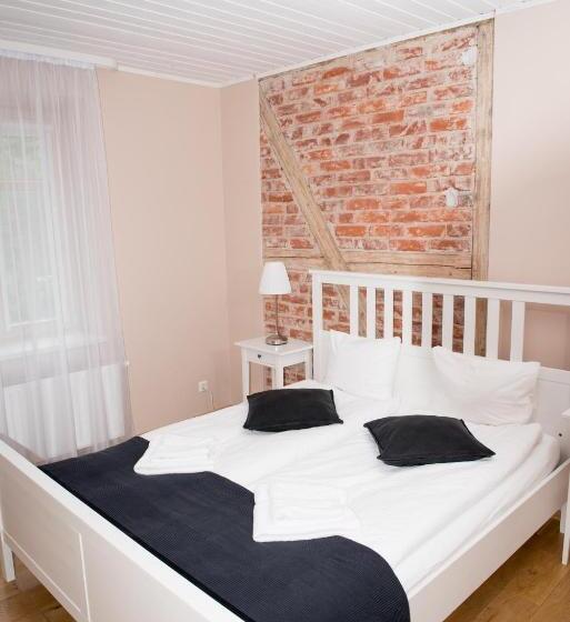 اتاق عادی, Liepa