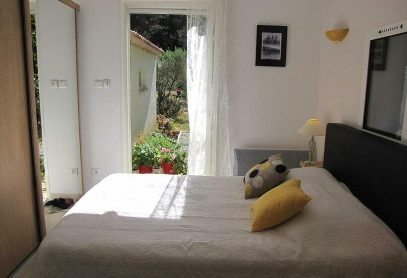 标准房带园景, Casa Rurale Lou Pichoun Nis