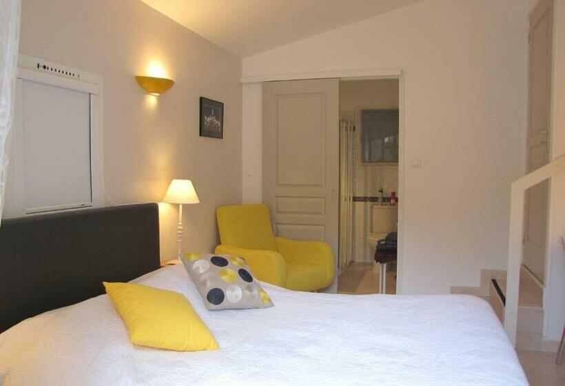 标准房带园景, Casa Rurale Lou Pichoun Nis