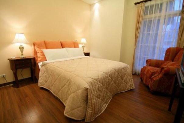 اتاق اکونومی, Champs Elysees Guesthouse