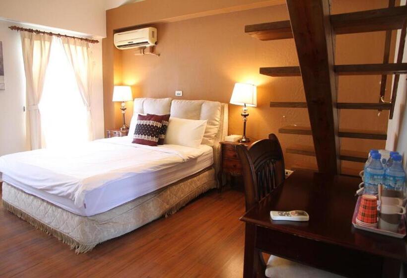 اتاق کلاسیک چهارنفره, Champs Elysees Guesthouse
