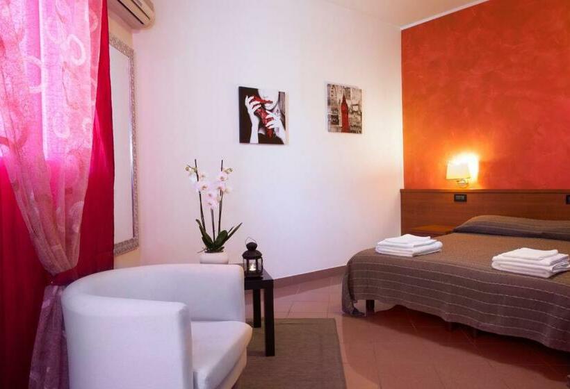 غرفة قياسية, L Incontro