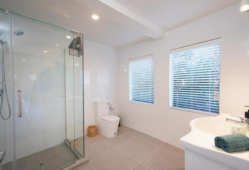 בית, 4 חדרי שינה, Waiheke Island Vineyard Holiday Houses