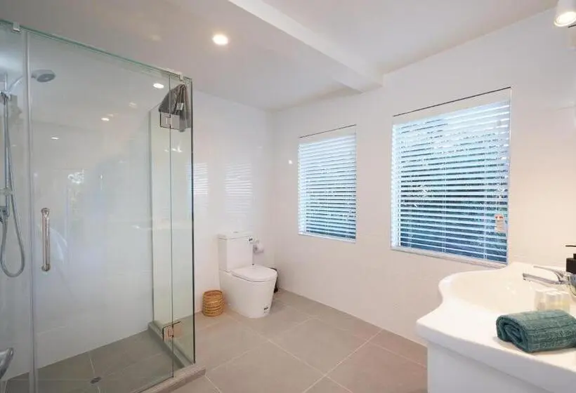 4ベッドルームハウス, Waiheke Island Vineyard Holiday Houses