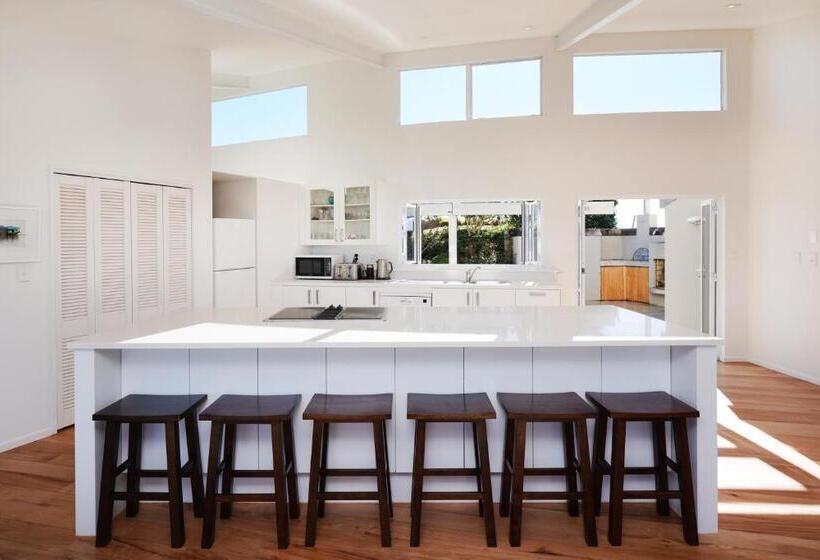 בית, 4 חדרי שינה, Waiheke Island Vineyard Holiday Houses