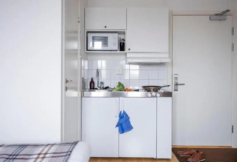 Economy Triple Room, Slagsta Gate Hotell