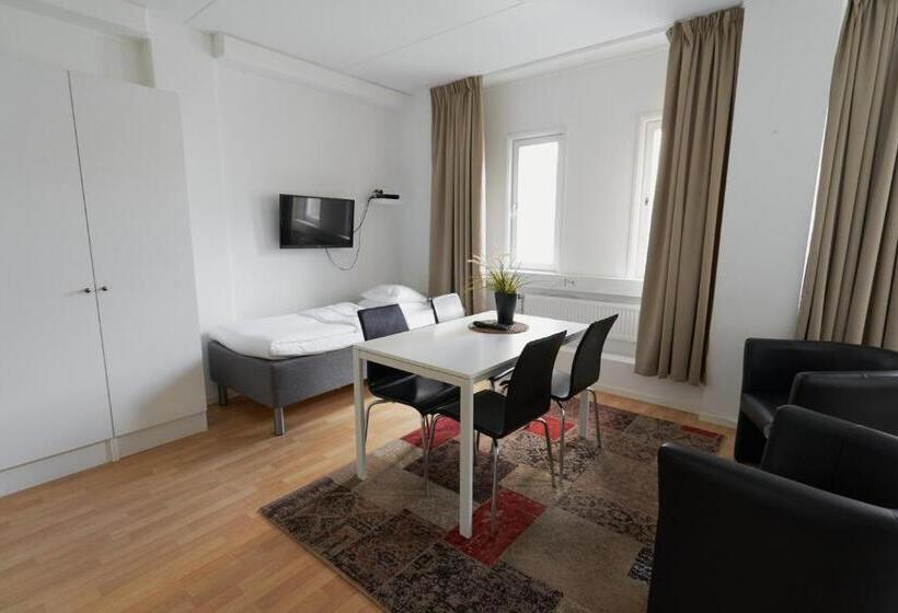 غرفة إقتصادية ثلاثية, Slagsta Gate Hotell