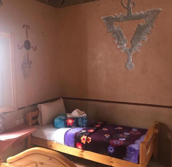 Номер Стандарт Трехместный, Auberge Restaurant Zahra