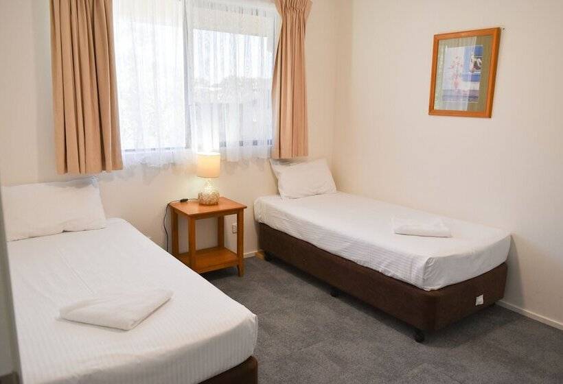 דירת שלושה חדרים, Beaches Holiday Resort