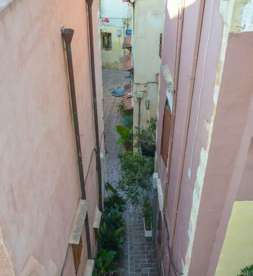 غرفة كلاسيكية, Elia Portou Rooms