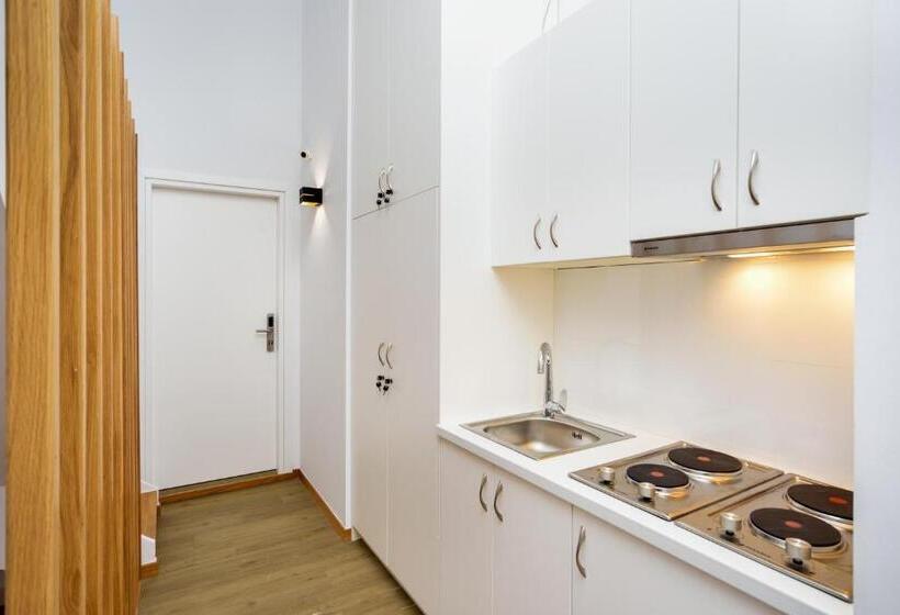 غرفة سوبيريور مزودة بشرفة, Elia Portou Rooms