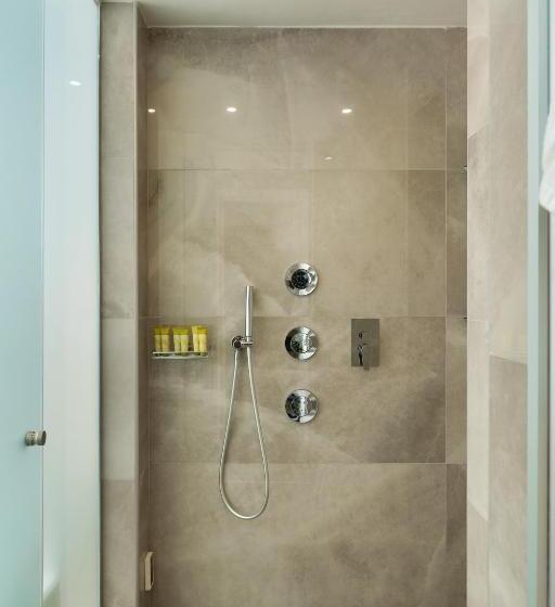 غرفة قياسية, Elia Portou Rooms