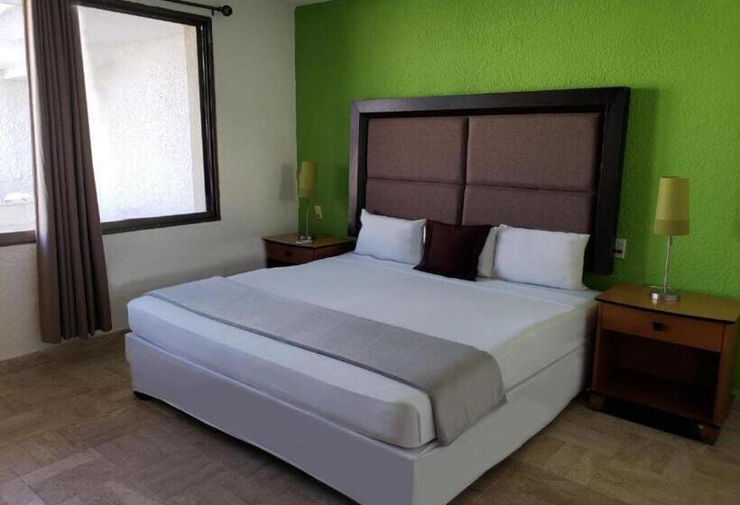 스탠다드 룸 킹사이즈 침대, Green 16