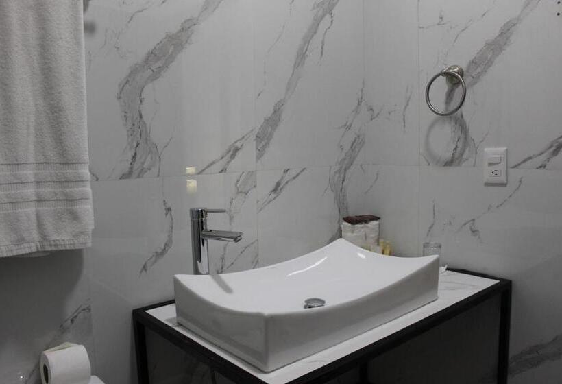 스탠다드 룸 킹사이즈 침대, Green 16