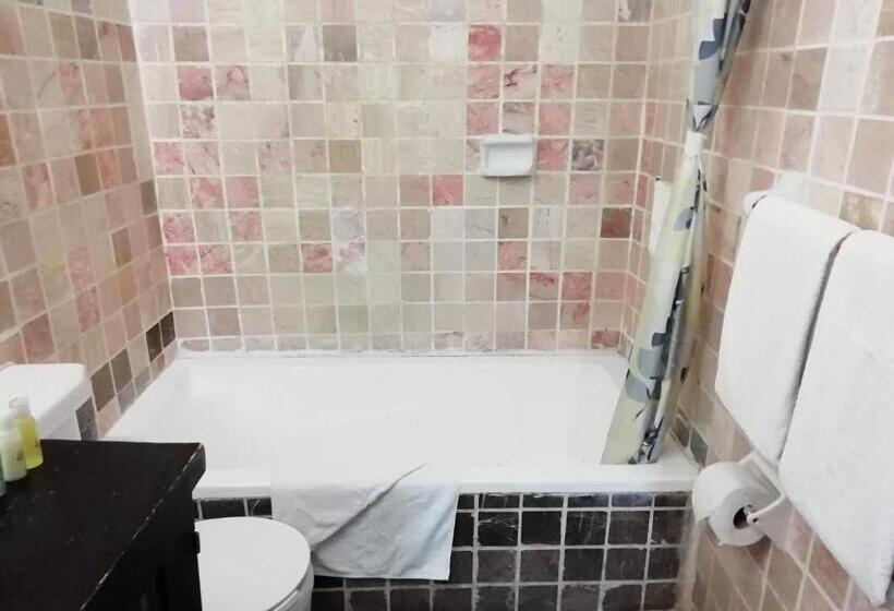 스탠다드 룸, Green 16