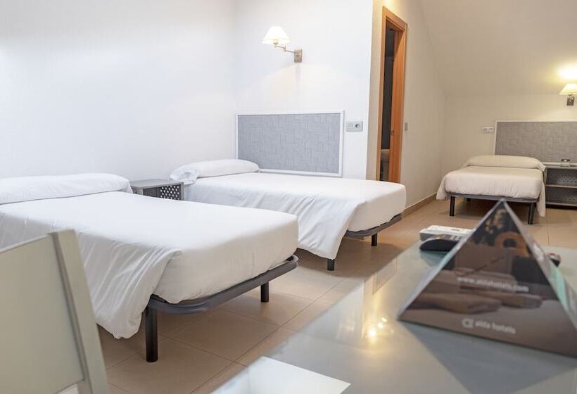 اتاق استاندارد سه نفره, Alda Centro Palencia