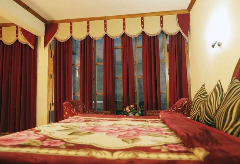 جناح عائلي, Glacier Resort