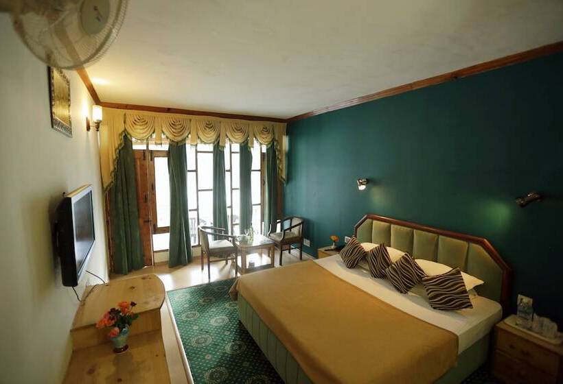 جناح عائلي, Glacier Resort