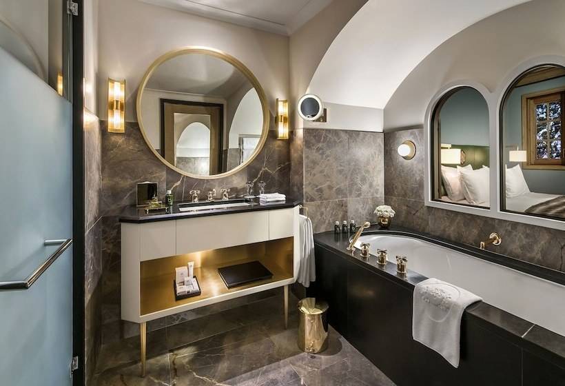 סוויטה, L Apogée Courchevel   An Oetker Collection