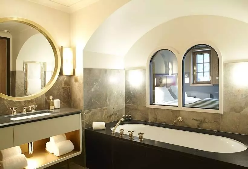 プレステージルーム, L Apogée Courchevel   An Oetker Collection