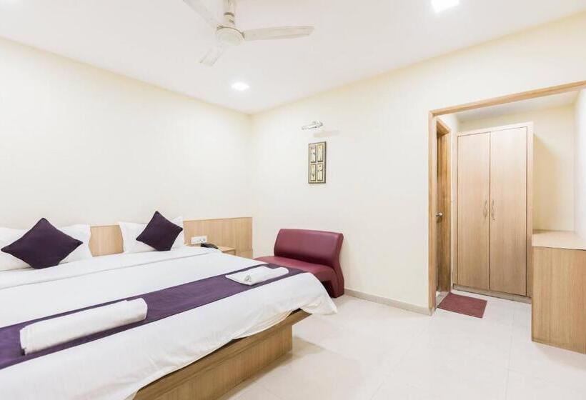 اتاق لوکس خانوادگی, Lynq Cico