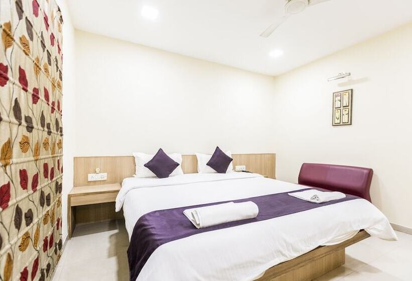 اتاق لوکس, Lynq Cico