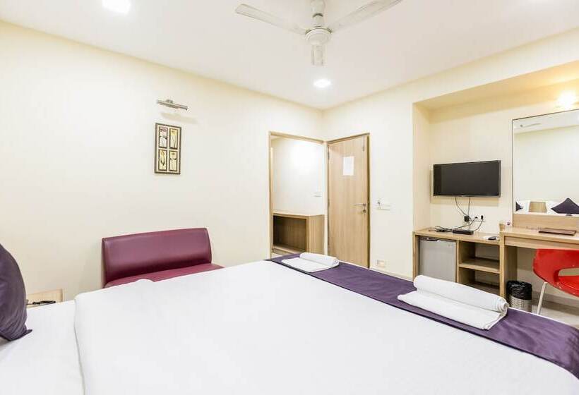 اتاق لوکس, Lynq Cico