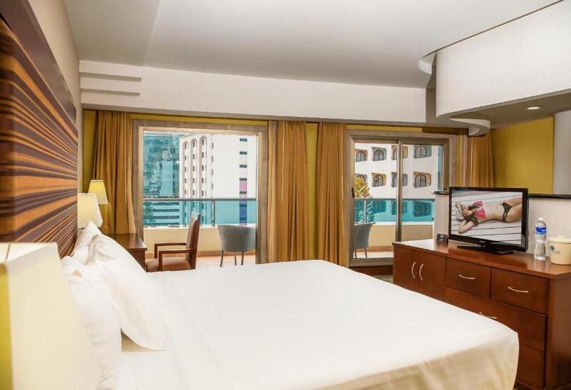 سوییت جونیور, Plaza Juan Carlos