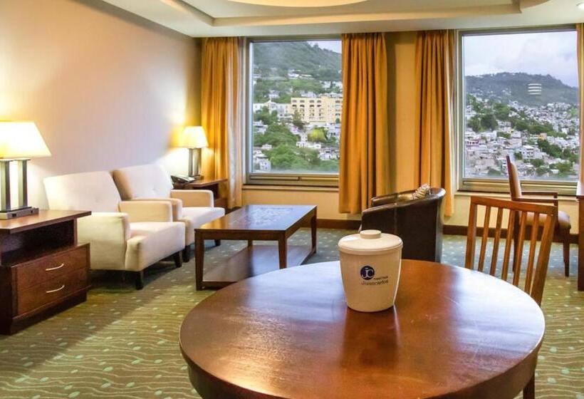 سوییت, Plaza Juan Carlos