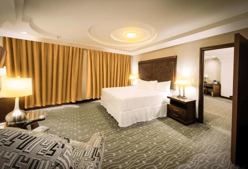 سوییت, Plaza Juan Carlos