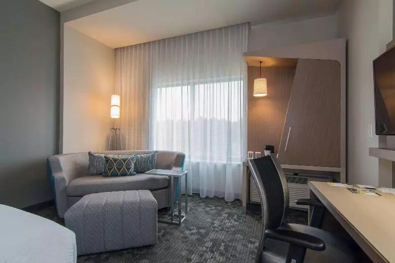 キングサイズベッドのスタンダードルーム, Courtyard By Marriott Raleigh Durham Airport/brier Creek