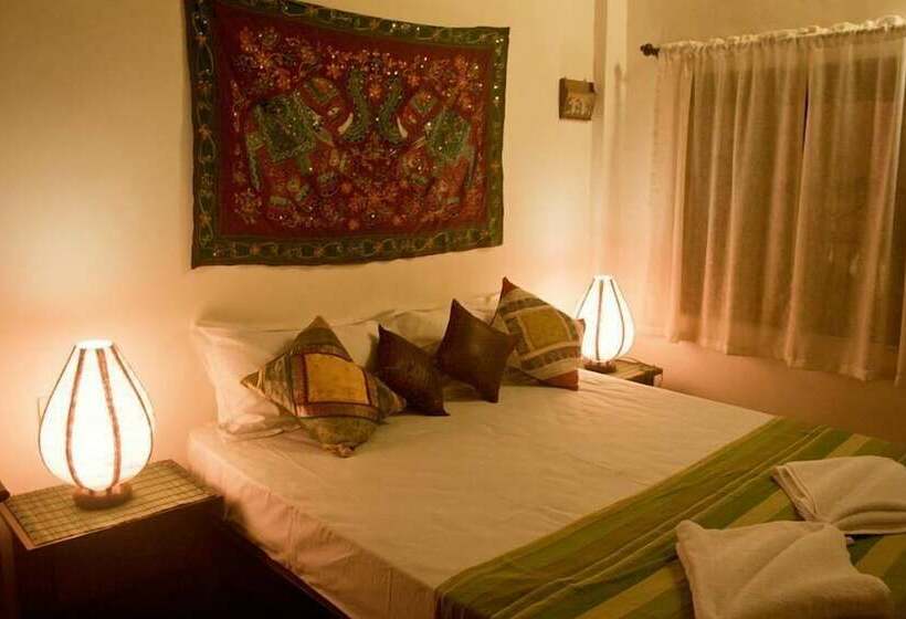 Номер Классика Двуспальная Кровать, Little India Beach Cottages