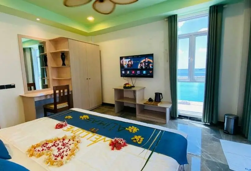 اتاق استاندارد با بالکن و چشم‌انداز دریا, Alimas Holiday Retreat Maldives