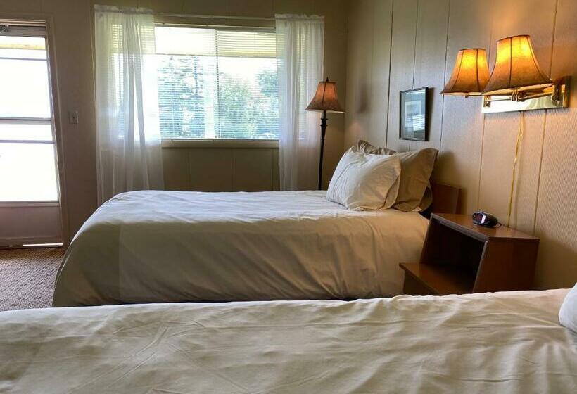 غرفة ديلوكس, Kenney Rideau