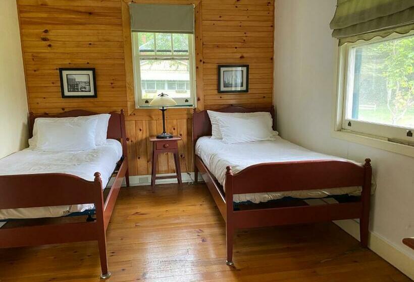 شاليه غرفة نوم واحدة, Kenney Rideau