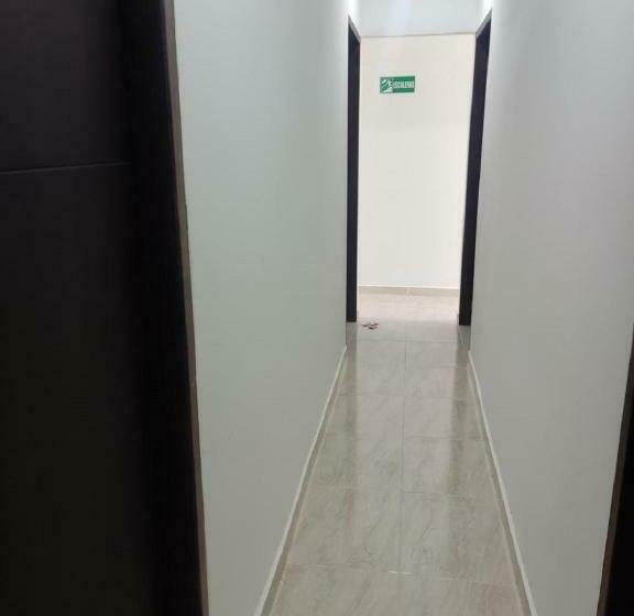 חדר דלוקס, The Green Valencia