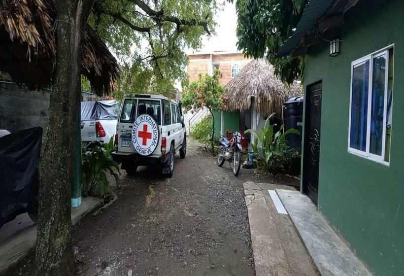 חדר אקונומי יחיד, The Green Valencia