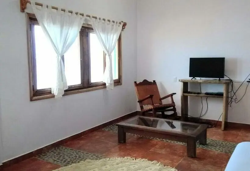 Villa 1 Makuuhuone, Treasure By The Sea Resort   Happy Hill