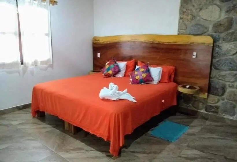 Villa 1 Makuuhuone, Treasure By The Sea Resort   Happy Hill