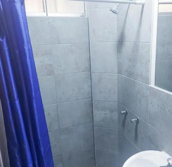 اتاق استاندارد سه نفره, Residencia Benavides