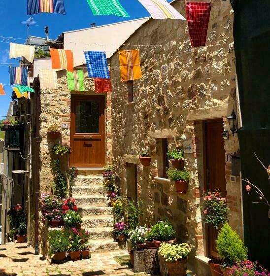 标准间, Verso Est