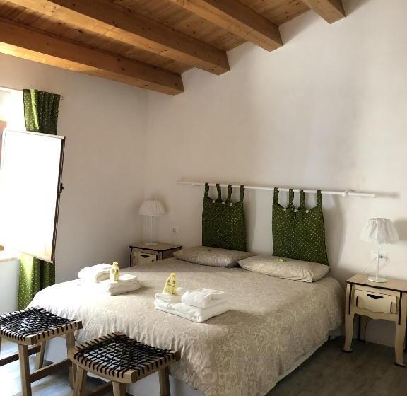 标准间, Verso Est