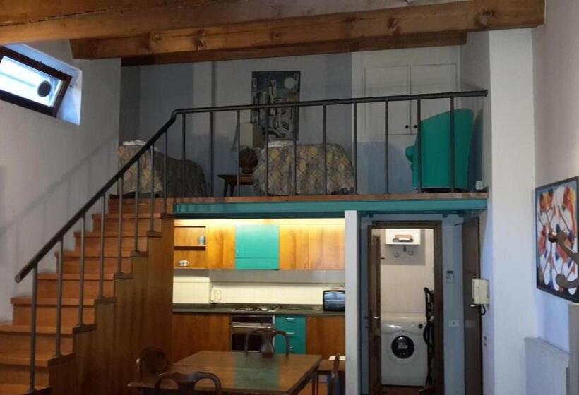 آپارتمان 1 خوابه, Accademia Residence