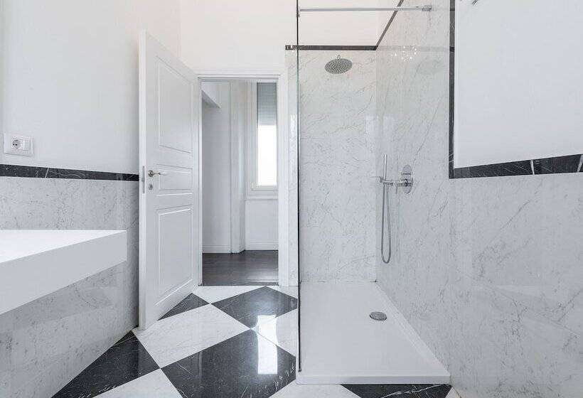 سوییت جونیور, Pley Cagliari Boutique Suites